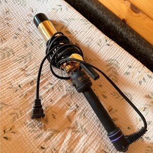 Hot Tools Gold and Black Curling Iron